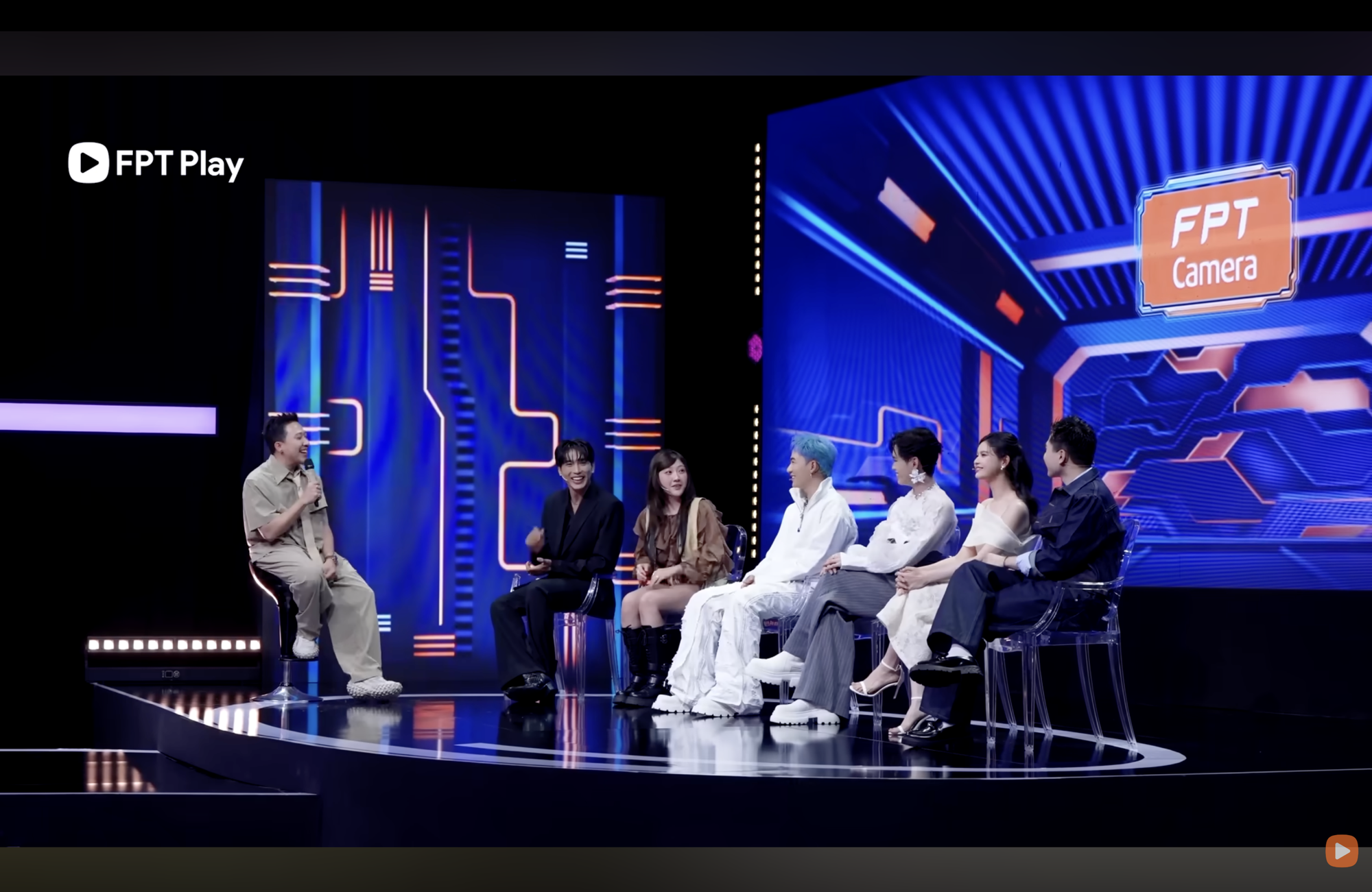 A.I chuẩn chất, lật mặt song trùng: FPT Camera đưa AI lên sân khấu gameshow Việt