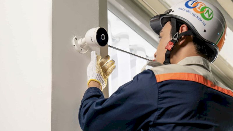 Đội ngũ kỹ thuật FPT chuyên nghiệp, sẵn sàng hỗ trợ khách hàng